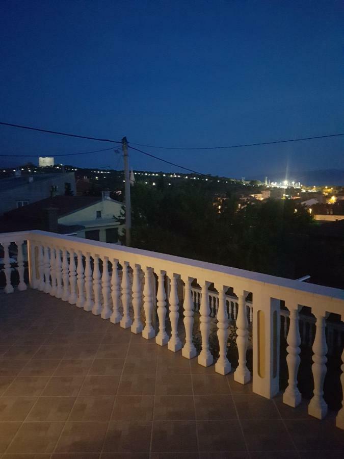 דירות סנג' Apartman Toja מראה חיצוני תמונה